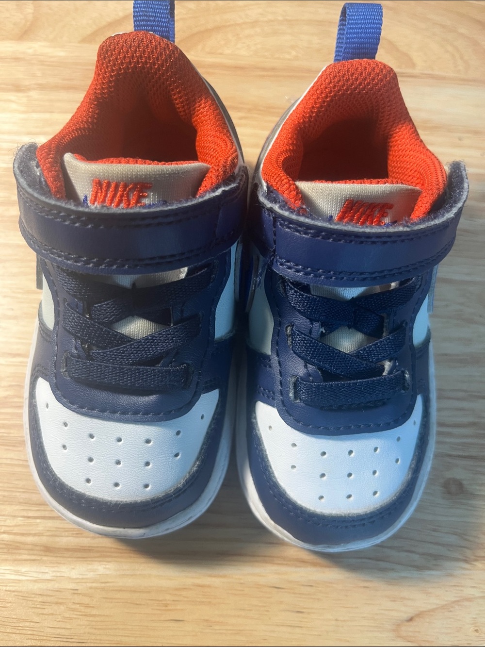 Nike Kids Navy, White and Orange Low-Top Sneakers